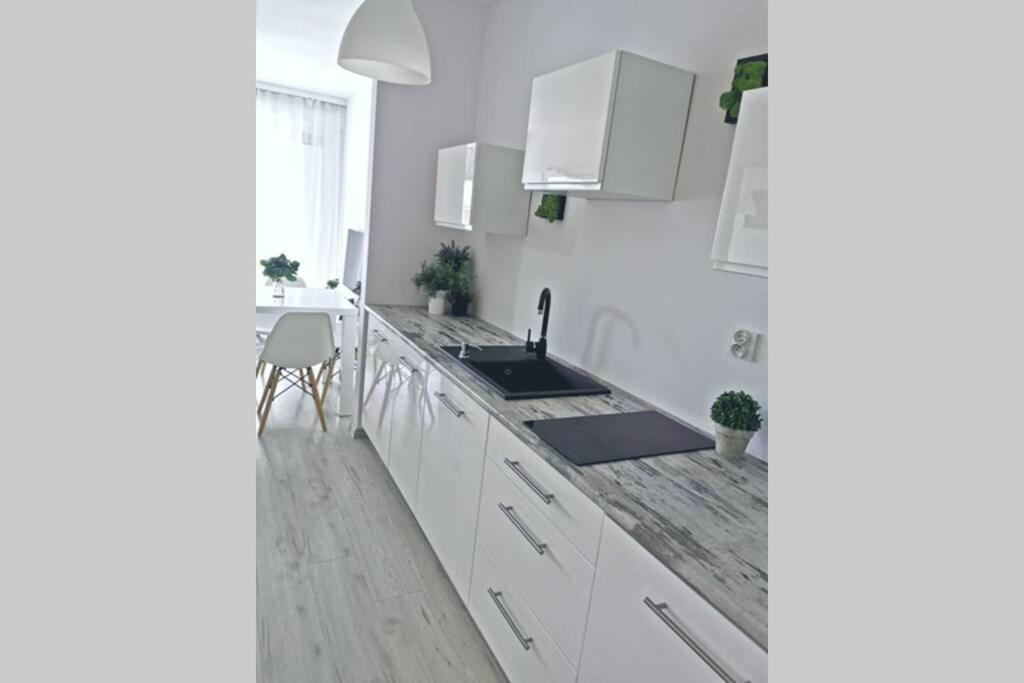 Green Apartment Promenada Gwiazd- Widok Na Morze. Miedzyzdroje Extérieur photo