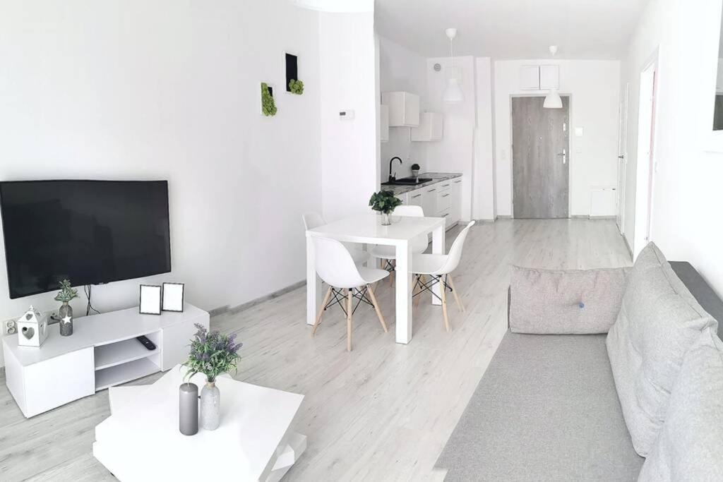 Green Apartment Promenada Gwiazd- Widok Na Morze. Miedzyzdroje Extérieur photo